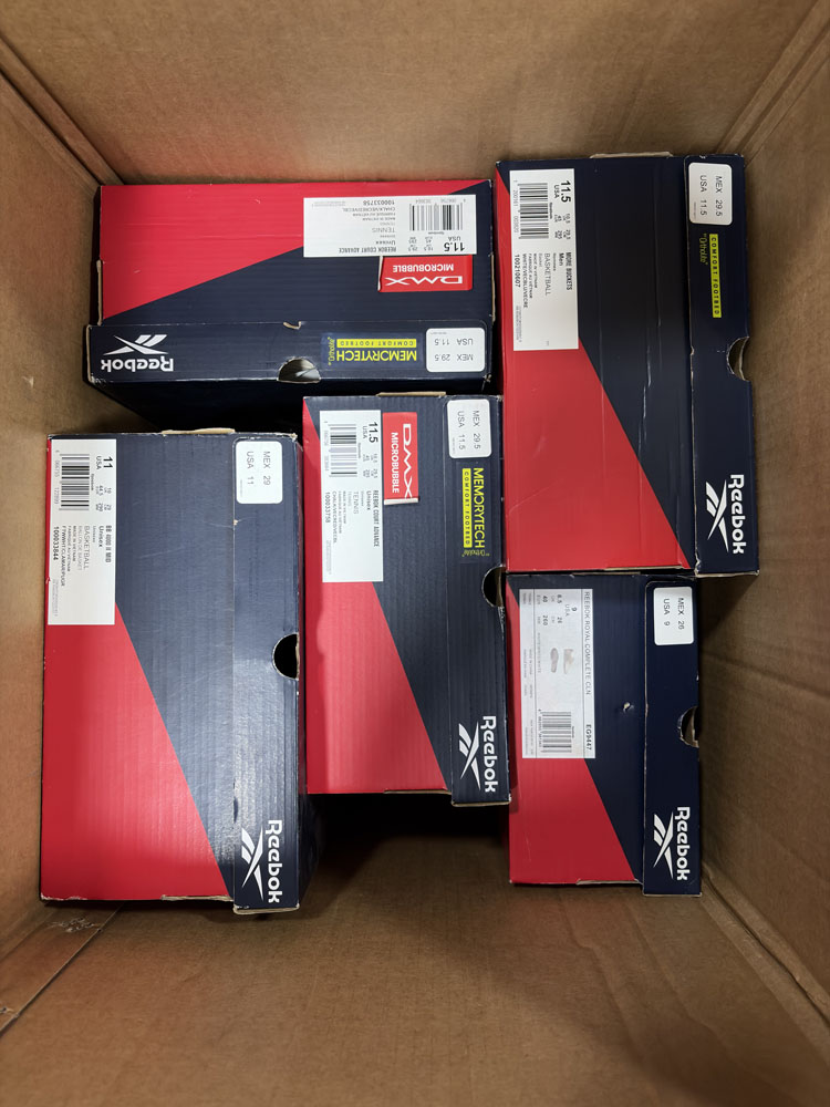 Paquete de 24 Tenis Reebok — Productos de alta rotación en tu paquete