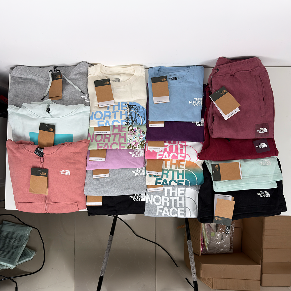 Paquete Mix de 30 pzas The North Face de Mujer — Productos de alta rotación en tu paquete