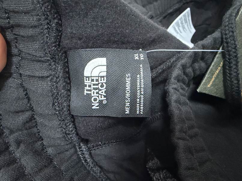 Paquete Mix de 35 pzas The North Face de Hombre y Mujer — Cada detalle, a la vista
