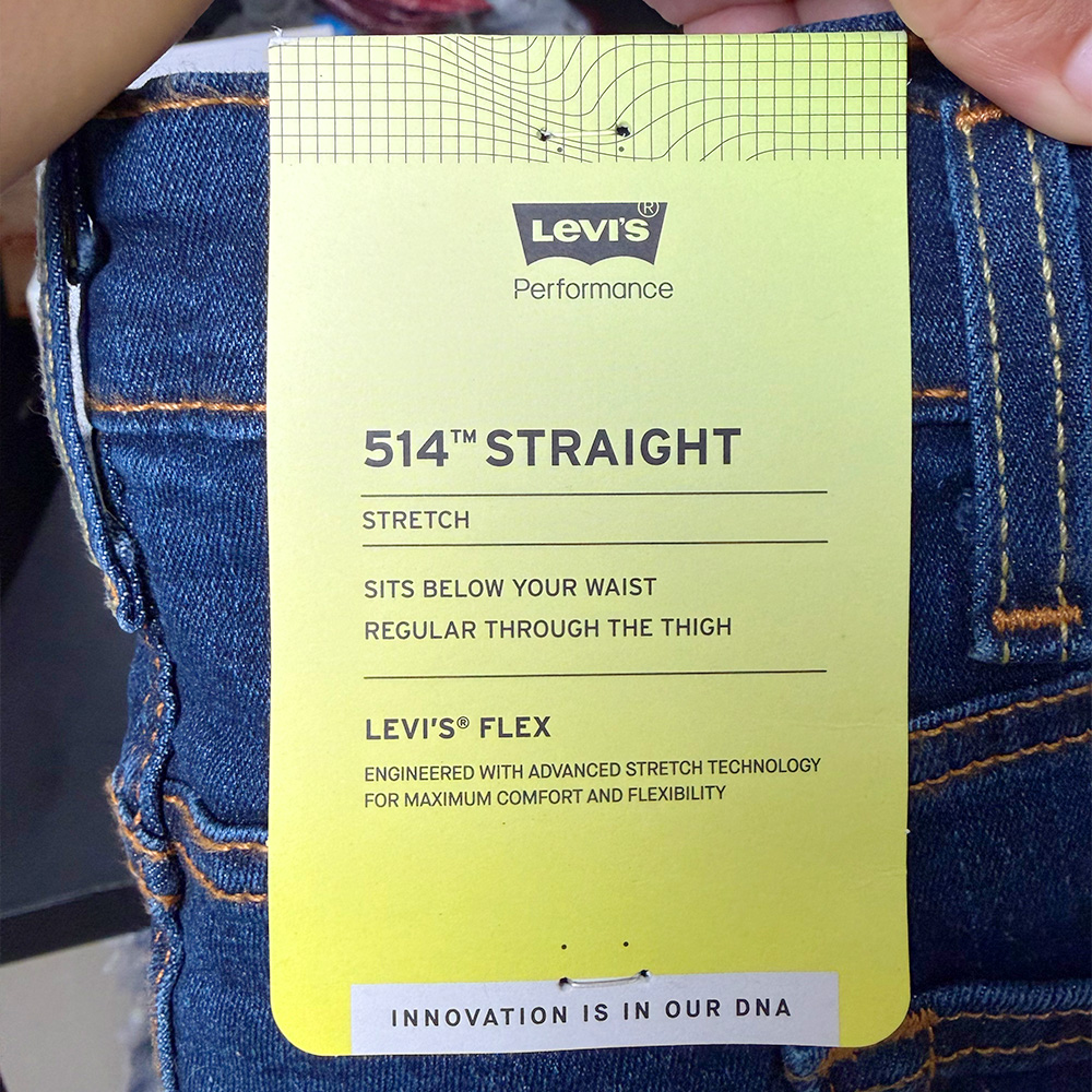 Paquete de 40 Jeans LEVIS — Cada detalle, a la vista