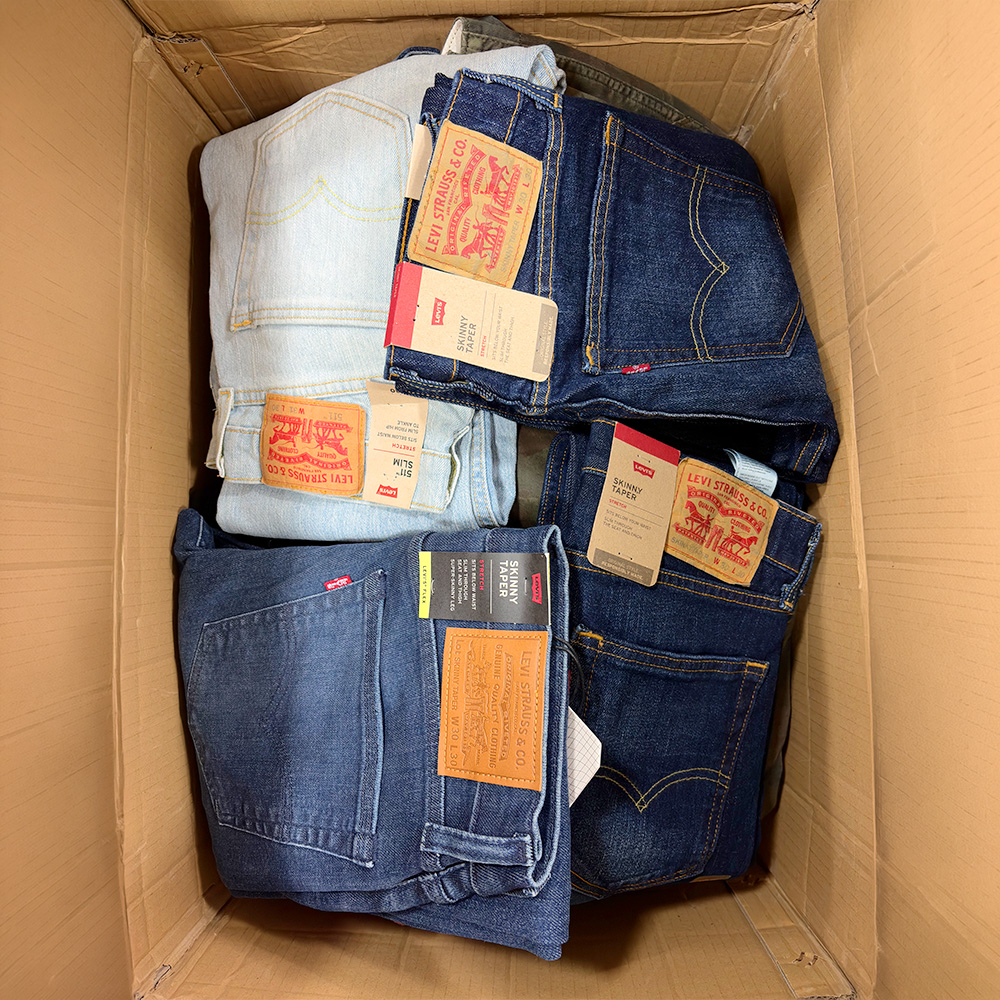 Paquete de 40 Jeans LEVIS — Productos de alta rotación en tu paquete