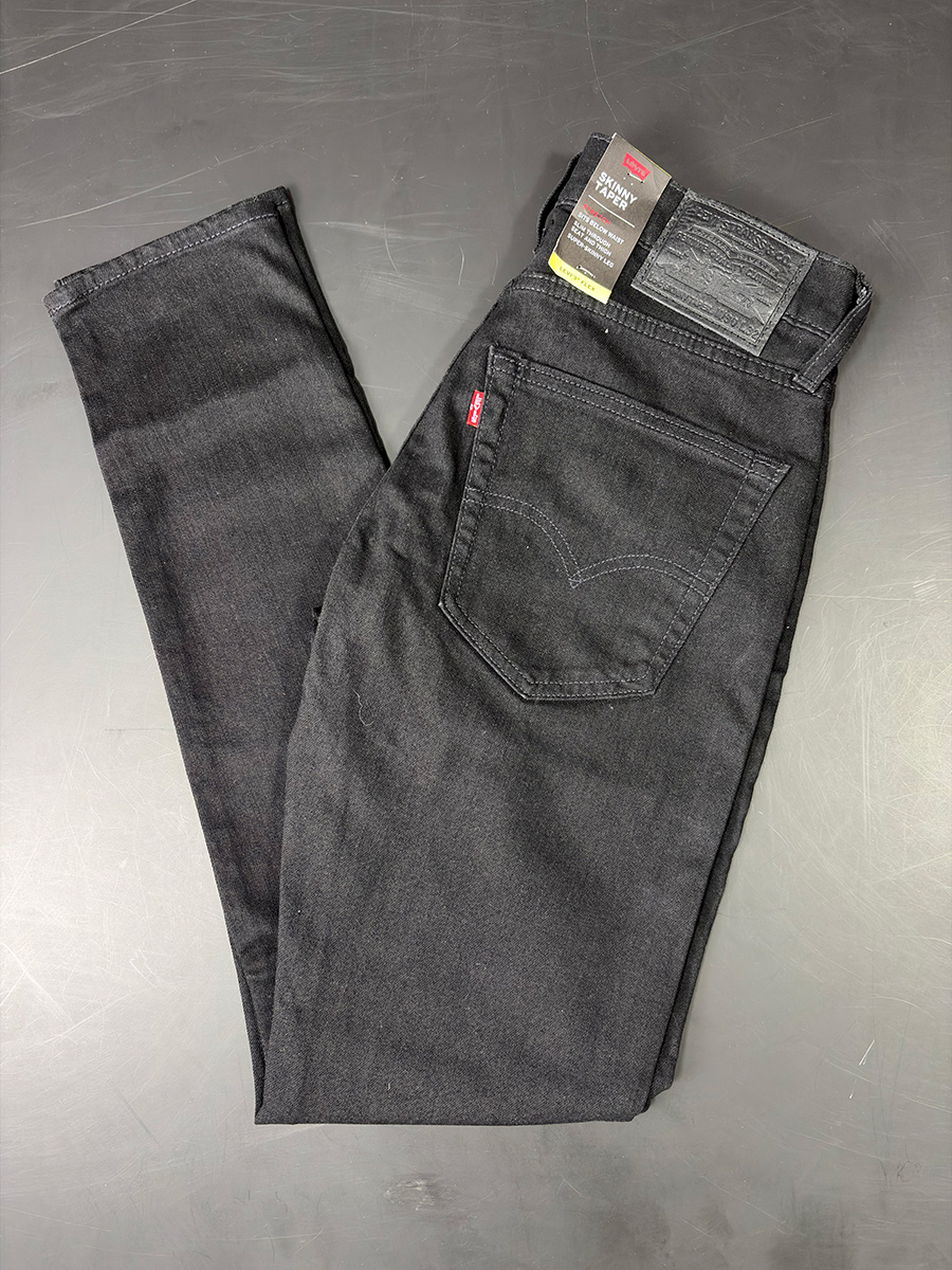 Paquete de 40 Jeans LEVIS — Productos de alta rotación en tu paquete