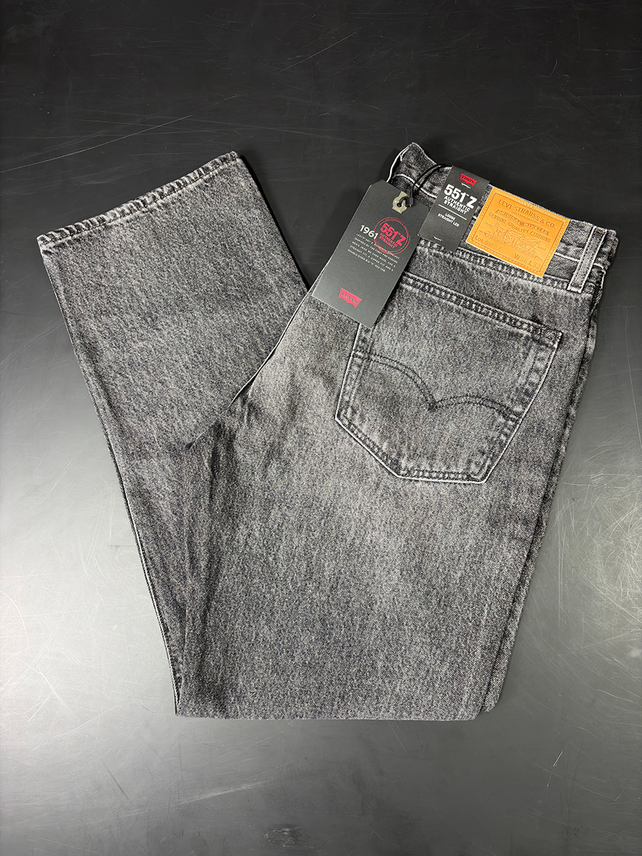 Paquete de 40 Jeans LEVIS — Productos de alta rotación en tu paquete