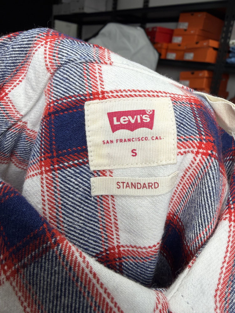 Paquete Mix de 40 pzas LEVIS — Cada detalle, a la vista