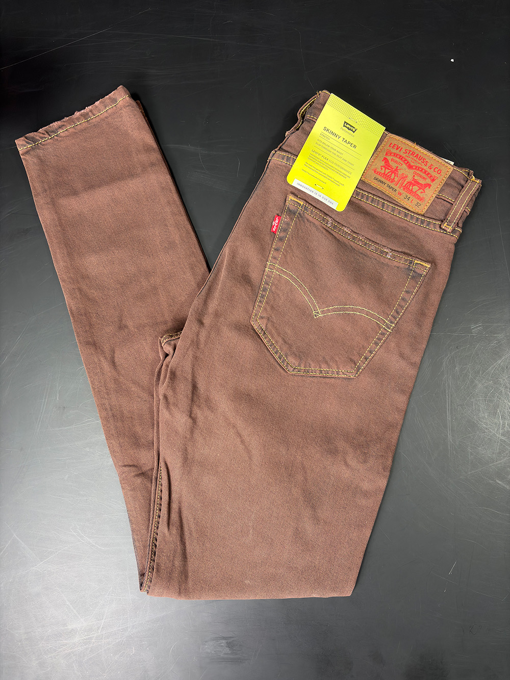 Paquete Mix de 40 pzas LEVIS — Productos de alta rotación en tu paquete